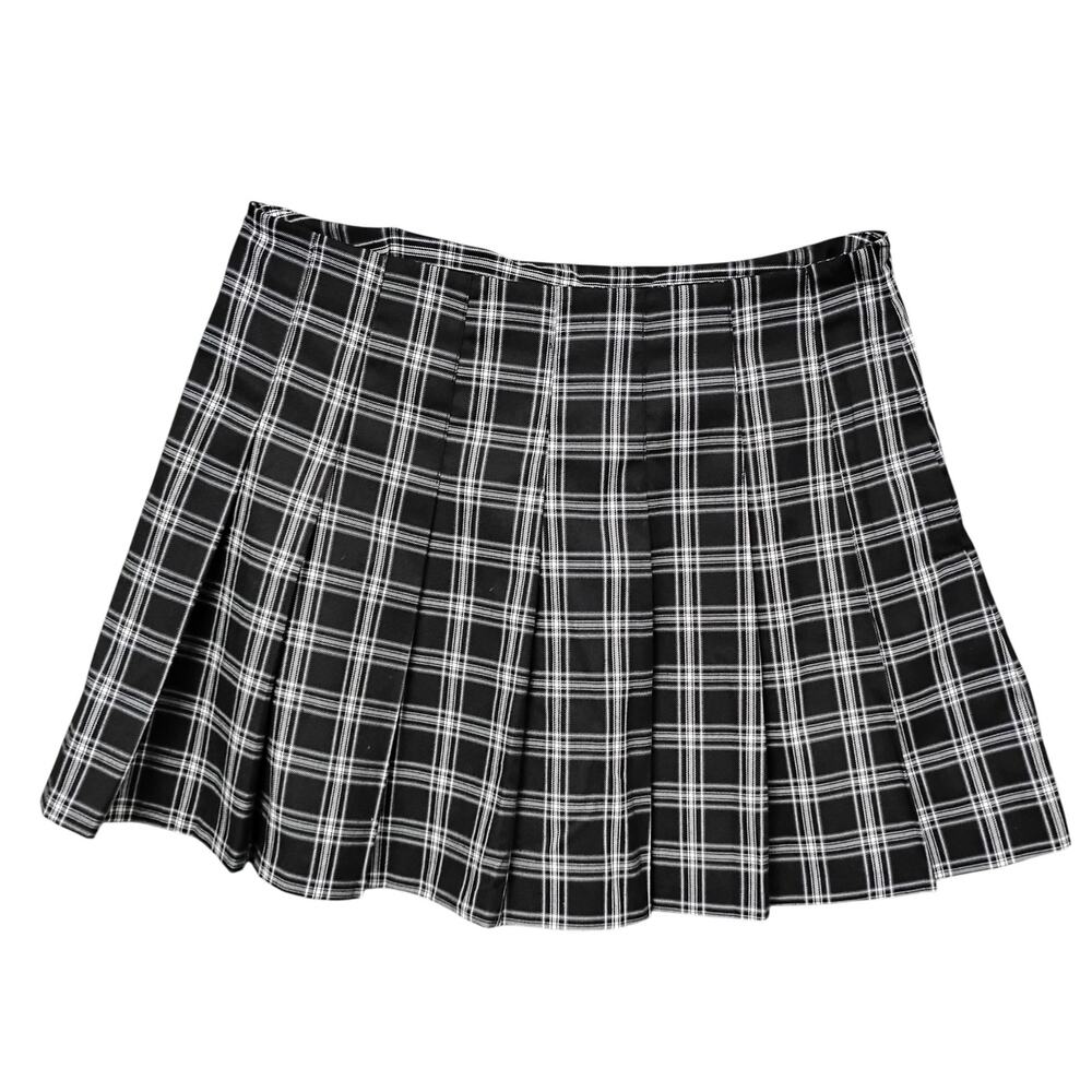 Divided by H&M Pleated Mini Skirt Size 10 Plaid Black and White